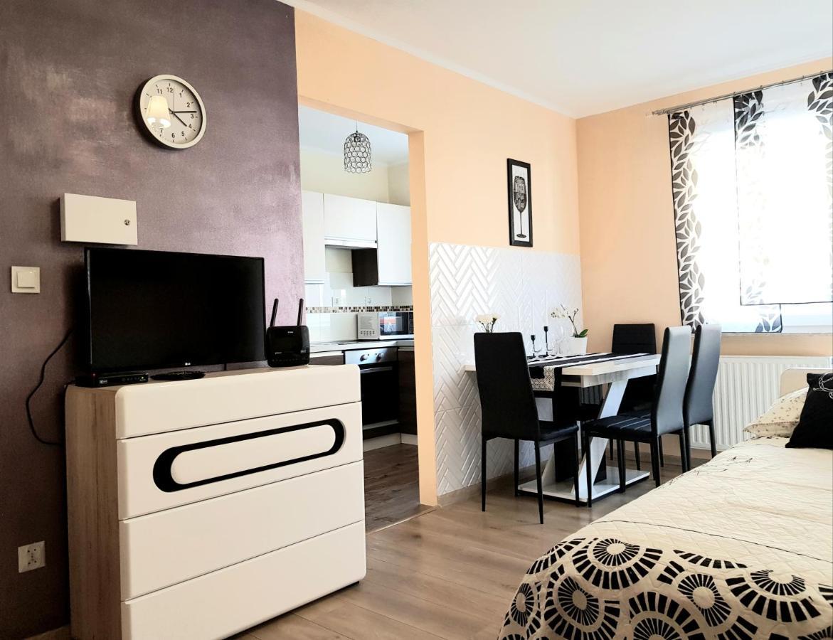 Apartment Glamour Downtown Balcony Krakow Dış mekan fotoğraf