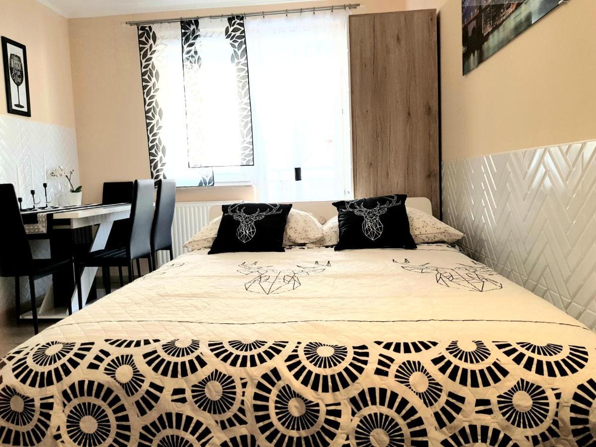 Apartment Glamour Downtown Balcony Krakow Dış mekan fotoğraf