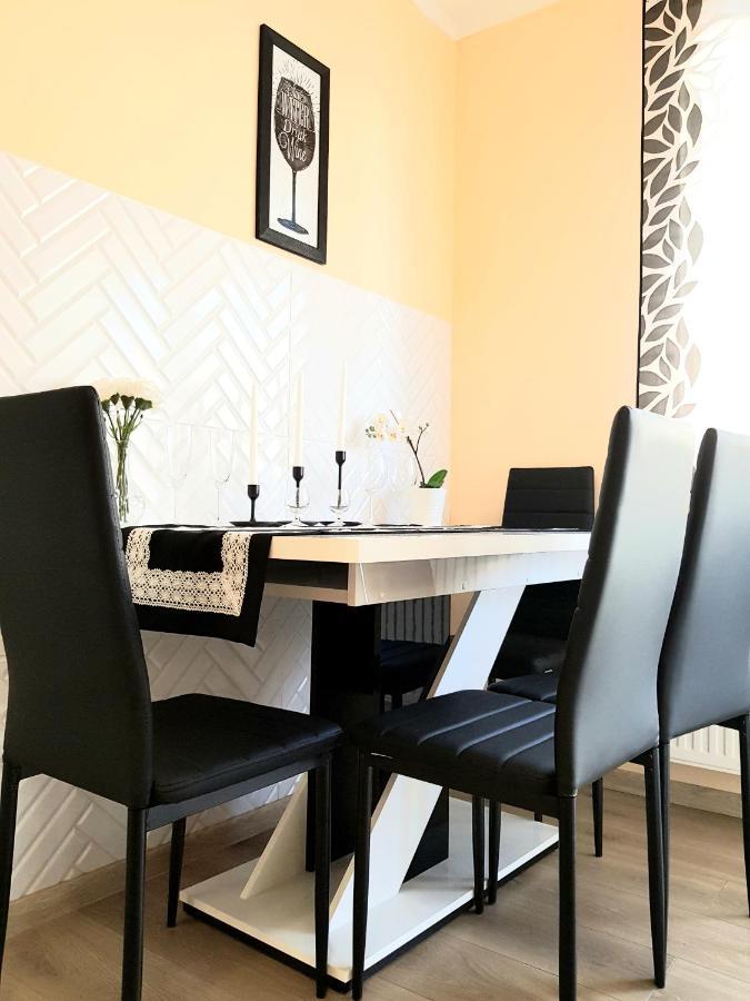 Apartment Glamour Downtown Balcony Krakow Dış mekan fotoğraf